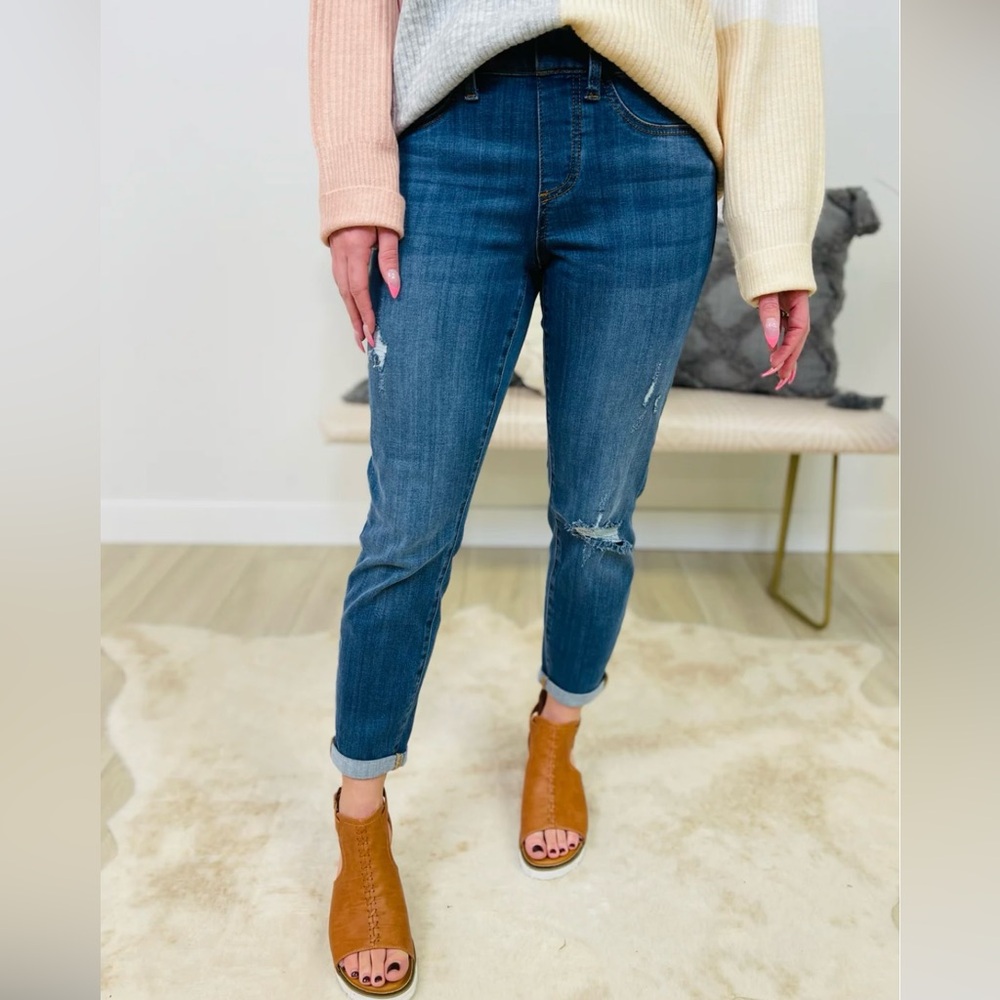 Judy Blue boyfriend fit pull on mid rise jeans 16W no tags never worn